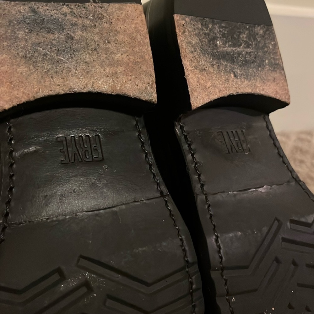 Barely Worn Veronica Inside Zip Boot - image 3